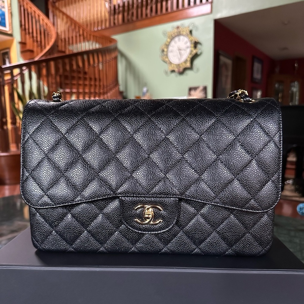 ‼️SOLD‼️ CHANEL Classic Double Flap Caviar-Grain Bag -Chip Code